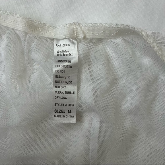 Just Sexy Lingerie 2 Piece Set Sleepwear/Lingerie M Women White - Picture 9 of 9